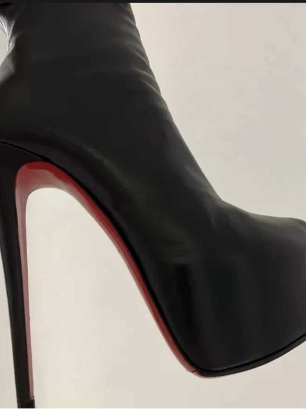 CHRISTIAN LOUBOUTIN DAFFODIL SZ 41.5 BLACK LEATHER PLATFORM ANKLE BOOTS